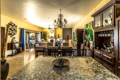 Luxury Villa Photo #19