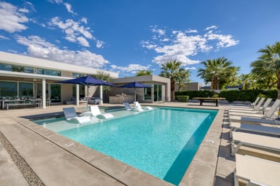 Luxury Villa Photo #30