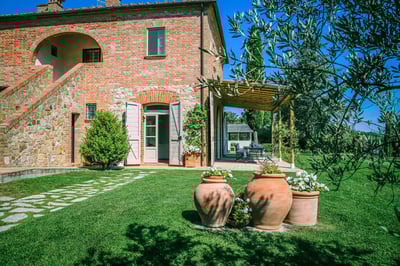 Luxury Villa Photo #9