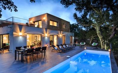 Luxury Villa Photo #5