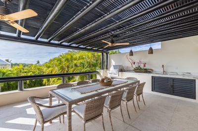 Luxury Villa Photo #13