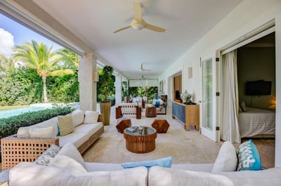 Luxury Villa Photo #7