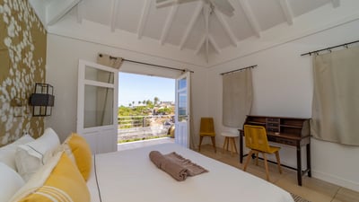 Luxury Villa Photo #21