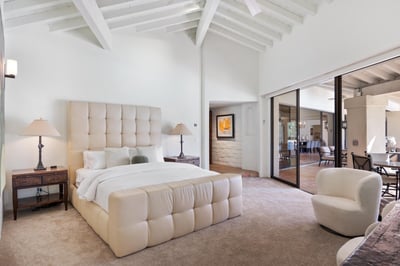 Luxury Villa Photo #43