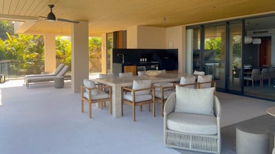 Luxury Villa Photo #4