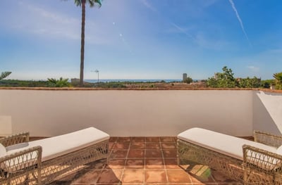 Luxury Villa Photo #10