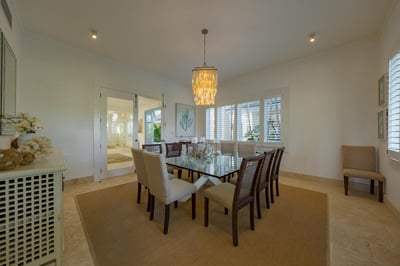 Arrecife 39 - Spacious 5BR villa near beach & golf