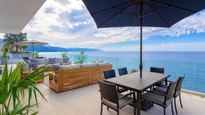Luxury Villa Photo #10