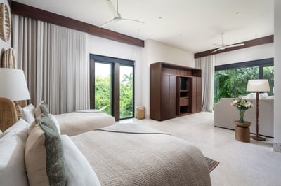 Luxury Villa Photo #42