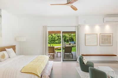 Luxury Villa Photo #26