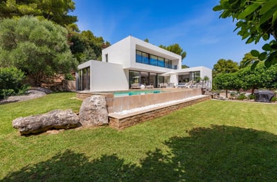 Luxury Villa Photo #24