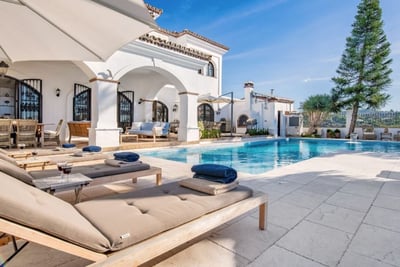 Luxury Villa Photo #2