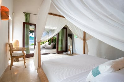 Luxury Villa Photo #34