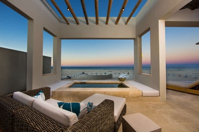 Luxury Villa Photo #9