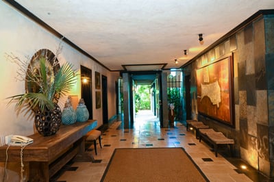Luxury Villa Photo #23