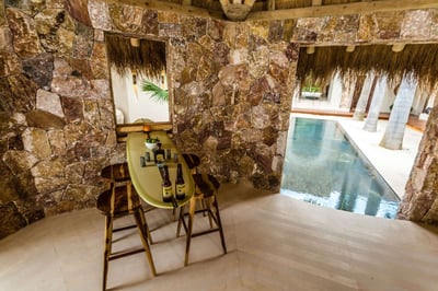 Luxury Villa Photo #21