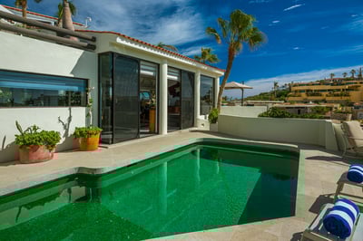 Luxury Villa Photo #3