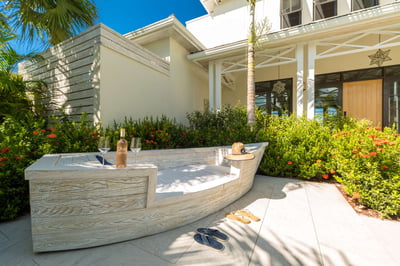 Luxury Villa Photo #5