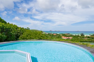 Luxury Villa Photo #4