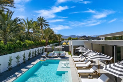 Luxury Villa Photo #4