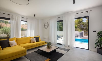 Luxury Villa Photo #43