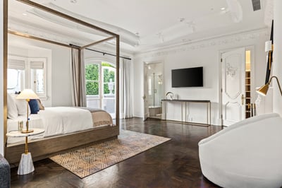 Luxury Villa Photo #46