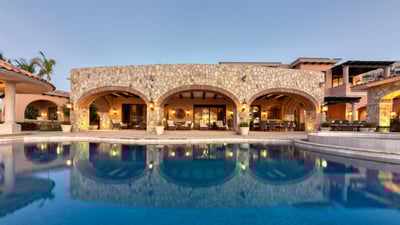 Luxury Villa Photo #3