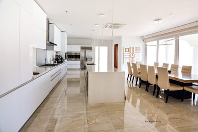 Luxury Villa Photo #11