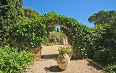 Luxury Villa Photo #13