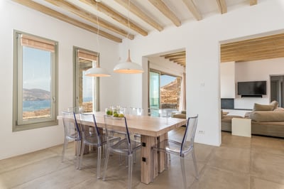 Luxury Villa Photo #20