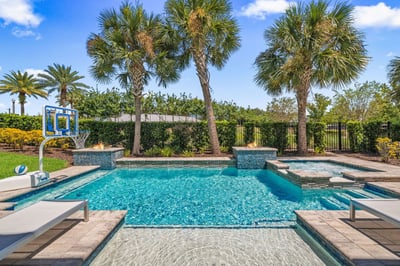 Luxury Villa Photo #5