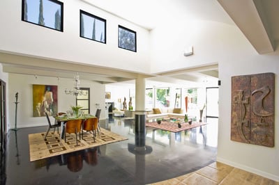 Luxury Villa Photo #11