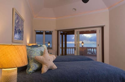 Luxury Villa Photo #20