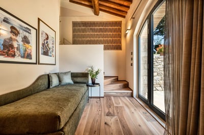 Luxury Villa Photo #21
