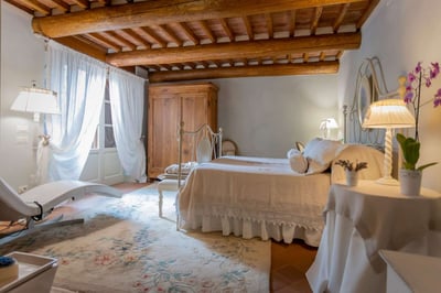 Luxury Villa Photo #15