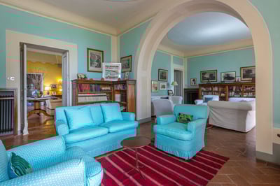 Luxury Villa Photo #13