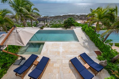 Luxury Villa Photo #2