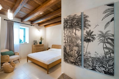 Luxury Villa Photo #34