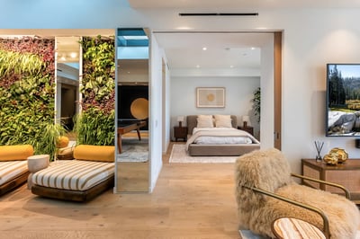 Luxury Villa Photo #28