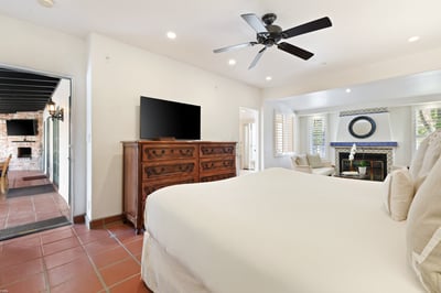 Luxury Villa Photo #36