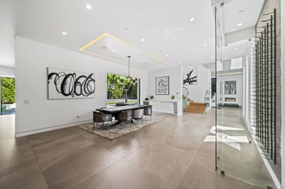 Luxury Villa Photo #31