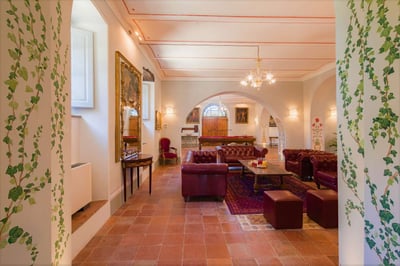 Luxury Villa Photo #10