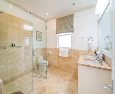 Luxury Villa Photo #15