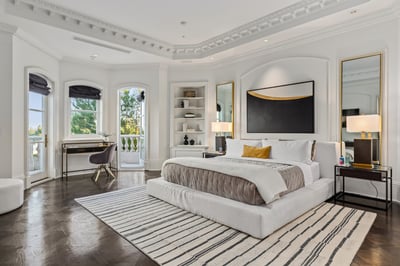 Luxury Villa Photo #40
