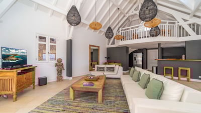 Luxury Villa Photo #19