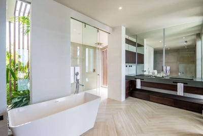 Luxury Villa Photo #19