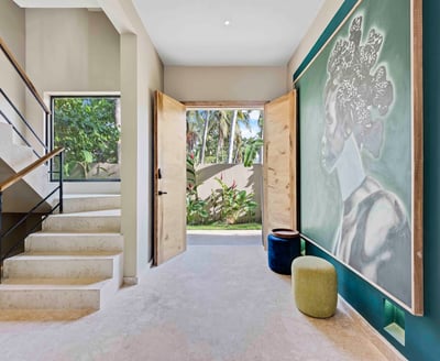 Luxury Villa Photo #9