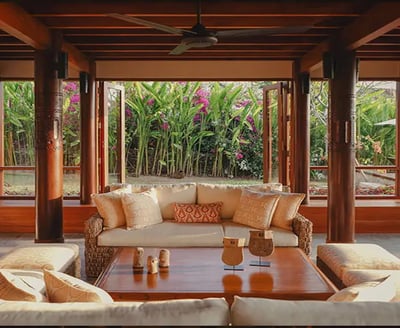 Luxury Villa Photo #3