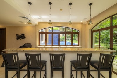 Luxury Villa Photo #35