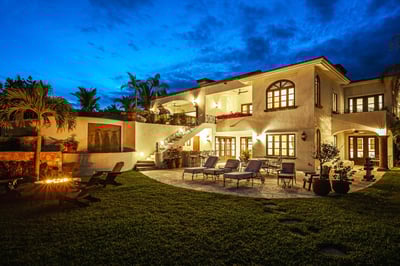 Luxury Villa Photo #24